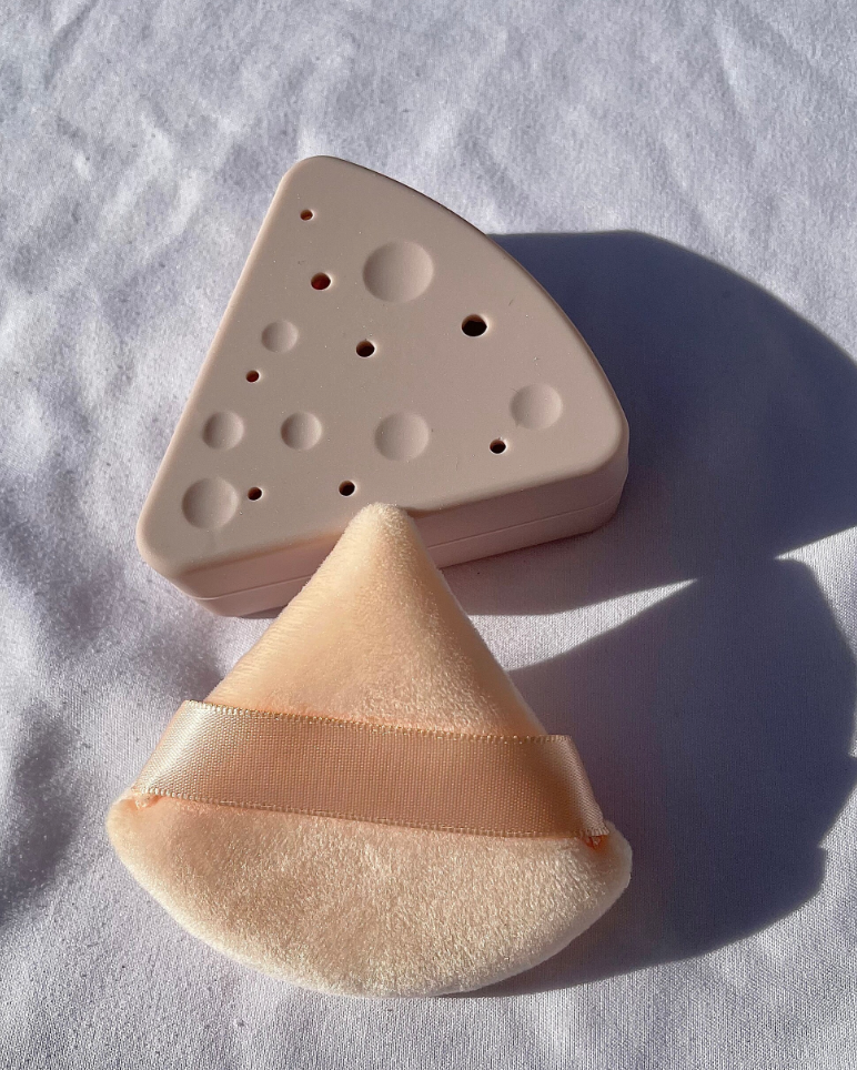 cute pink girl make up
make up must have
make up for girls
triangle powder puff
gifts for girls
cute cosmetic gift
cosmetic powder puff
triangle powder puff case