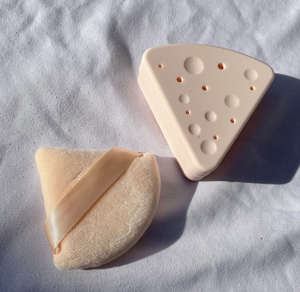 cute pink girl make up
make up must have
make up for girls
triangle powder puff
gifts for girls
cute cosmetic gift
cosmetic powder puff
triangle powder puff case