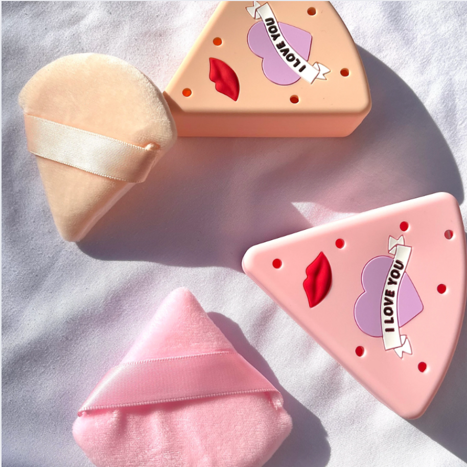 Design “I Love You” Triangle Powder Puff / Beauty Blender